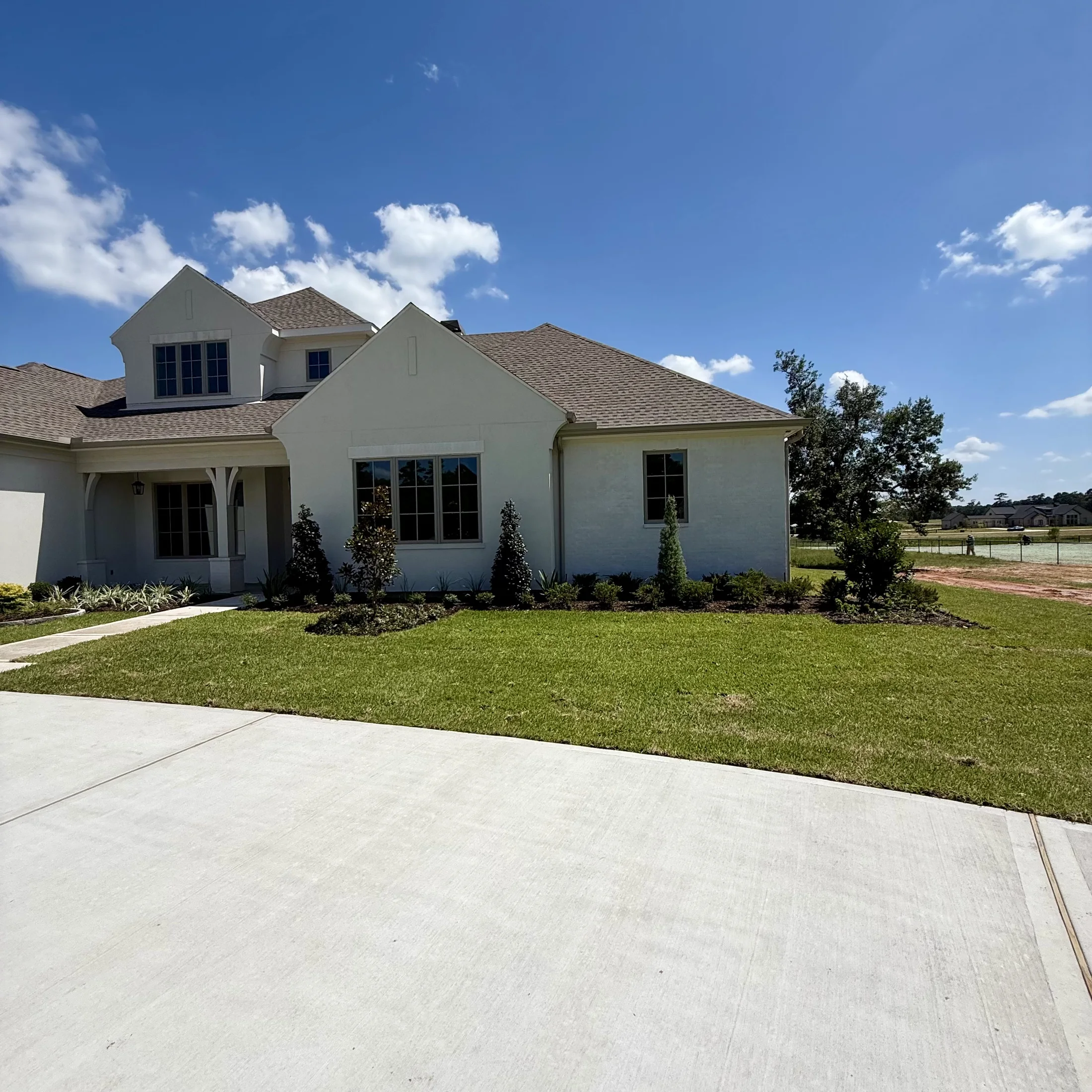 Jeff Paul custom home finished front yard landscaping